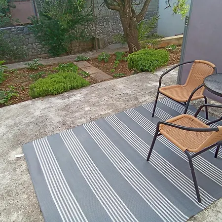 Lea * マリ・ロシニュ